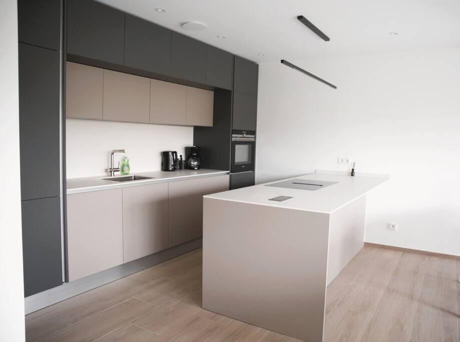 Beautiful Stylish 2Br Apartment In Kirchberg Люксембург Экстерьер фото